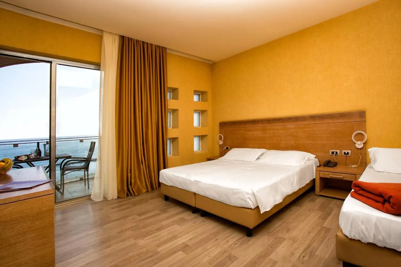 Grand Hotel Yachting Palace Riposto